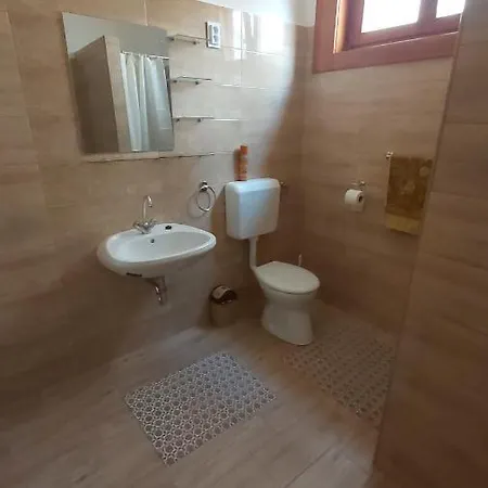 Edit Apartmanhaz Hajdúszoboszló