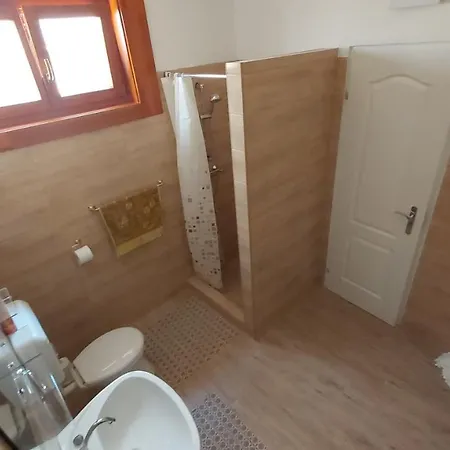 Edit Apartmanhaz *