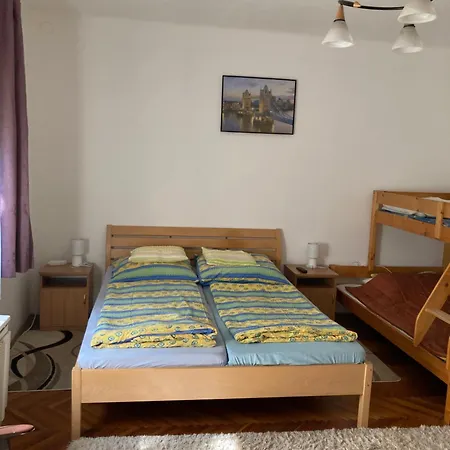 Edit Apartmanhaz *