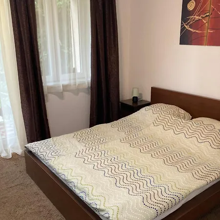 Edit Apartmanhaz *