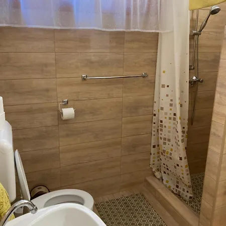 Edit Apartmanhaz * Hajdúszoboszló