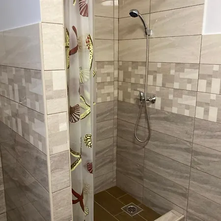 Edit Apartmanhaz *