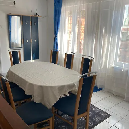 Edit Apartmanhaz * Hajdúszoboszló